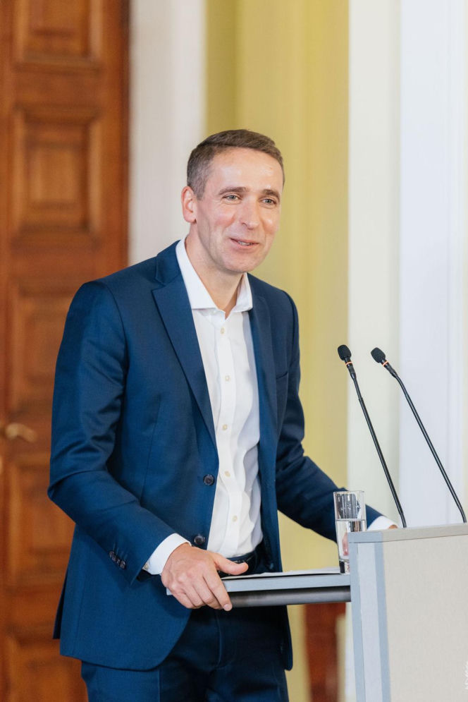 Nauka ma kobiece twarze, które warto zobaczyć. Wyjątkowa wystawa na Placu Bankowym w Warszawie