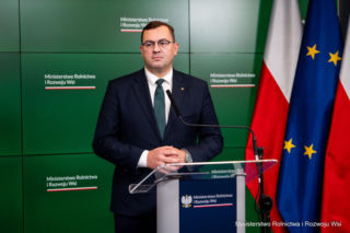 Nawet 2 zł wsparcia do litra paliwa. Rolnicy mogą szykować wnioski