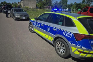 Policjanci błyskawicznie wpadli na jego trop, odzyskali skradzione pieniądze i doprowadzili do aresztowania podejrzanego
