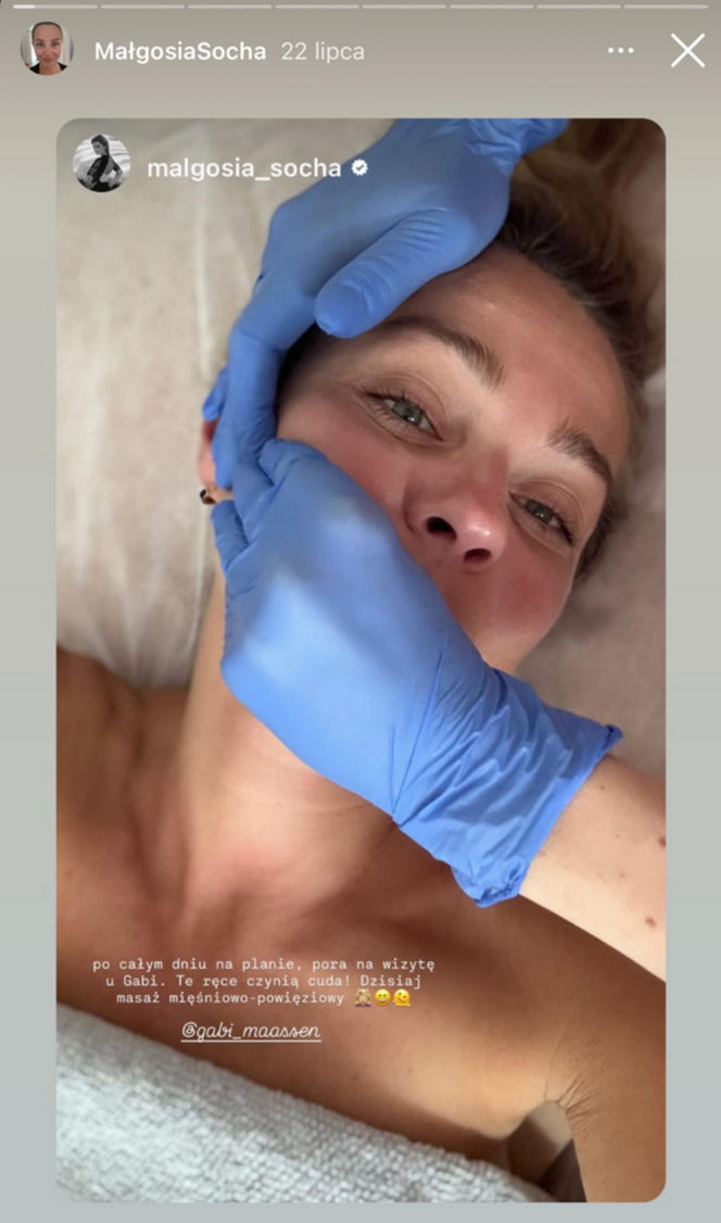 Małgorzata Socha pieści twarz prądem i światłem