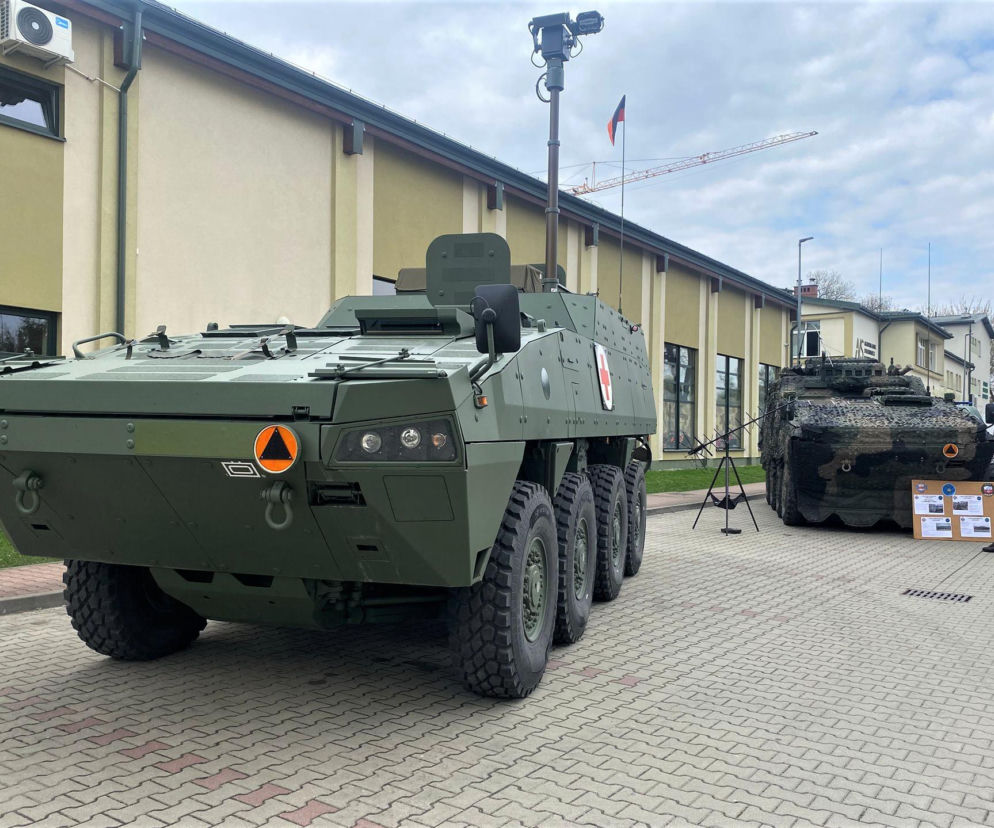 Wojsko opanowało Nowy Sącz.  Ruszyły Wojskowe Targi Służby i Pracy