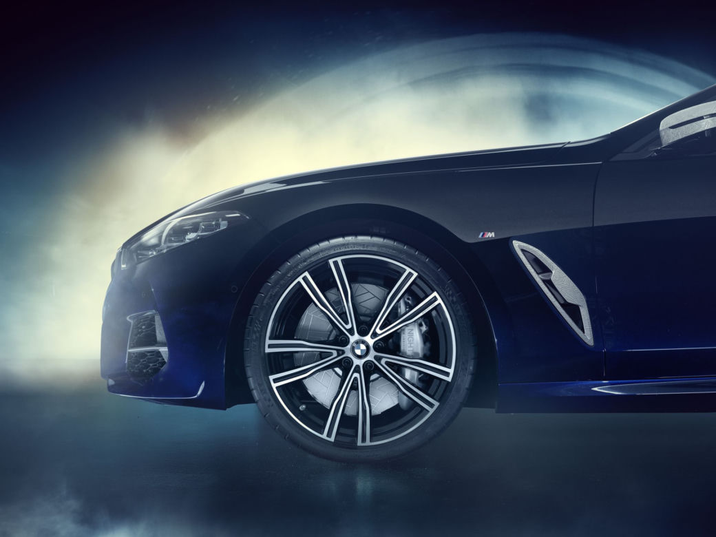 BMW Individual M850i Night Sky - auto wykończone meteorytami