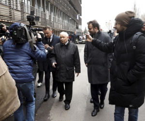 Politycy PiS zjeżdżają na Nowogrodzką