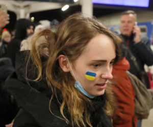 Warszawa: Przyjazd pociągu z uchodźcami z Ukrainy 