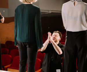 Na Wspólnej, odc. 3284: Halicki (Adam Szczyszczaj), Marta (Joanna Jabłczyńska), Anna Sienkiewicz (Barbara Prokopowicz) 