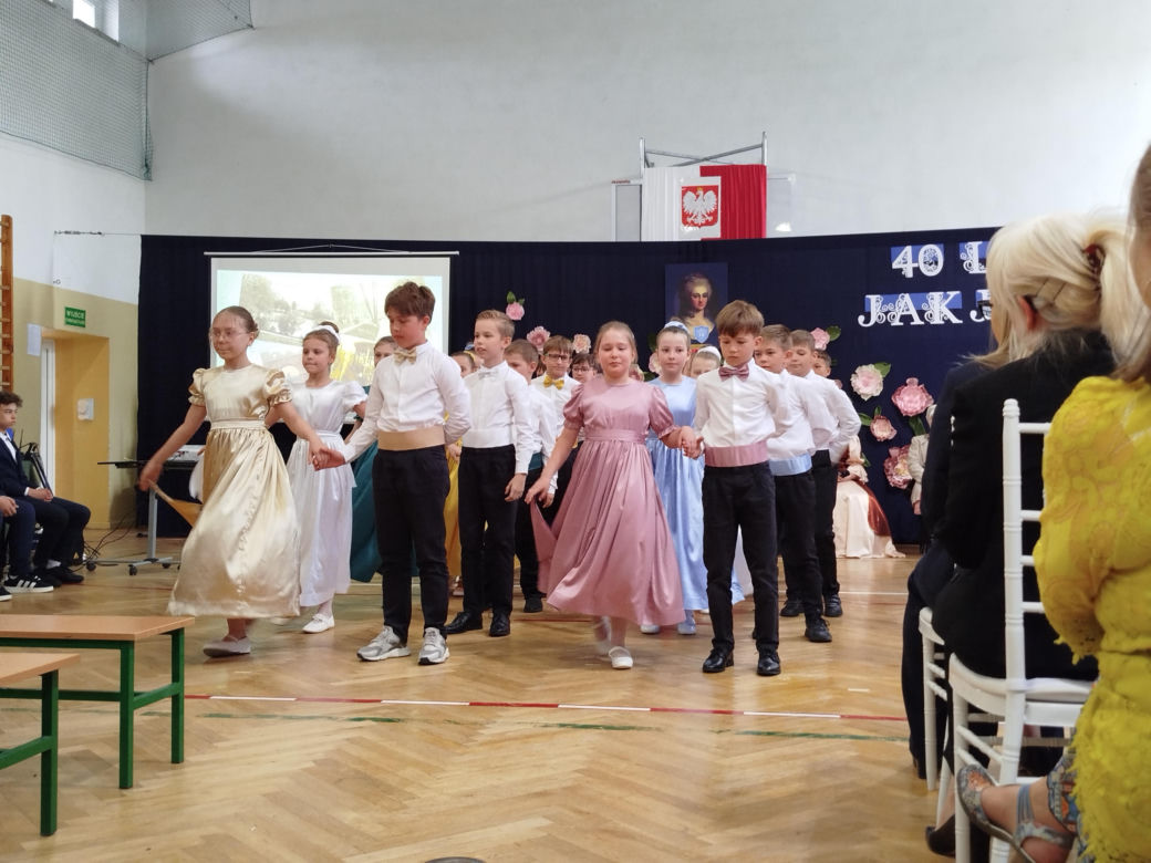 Uroczystość jubileuszowa w siedleckiej "Dziesiątce" była okazją do wspomnień