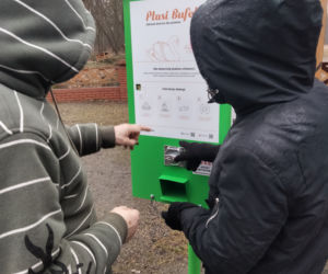 Pierwsze ptasie bufety stanęły w Szczecinie