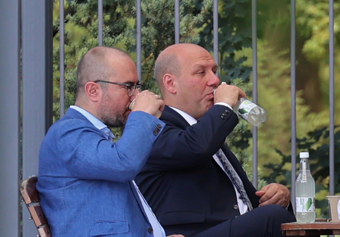 Posłowie PiS poszli na lody