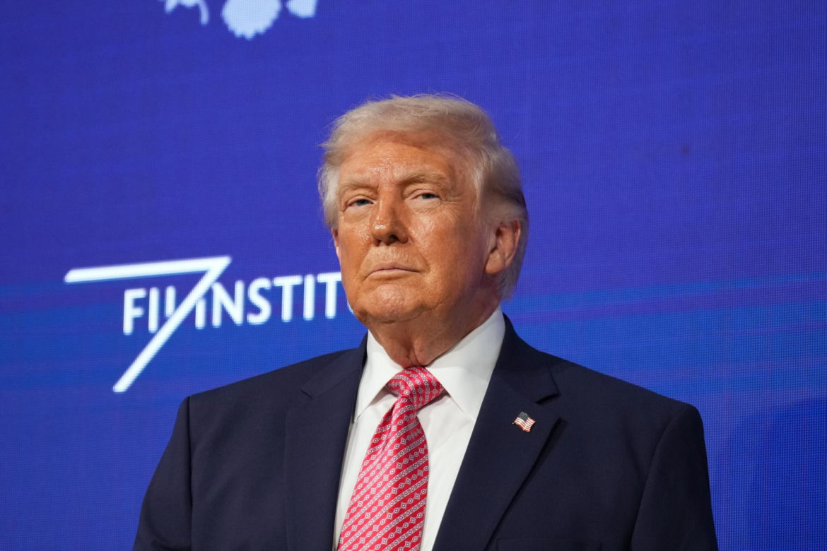 Tron dla Trumpa