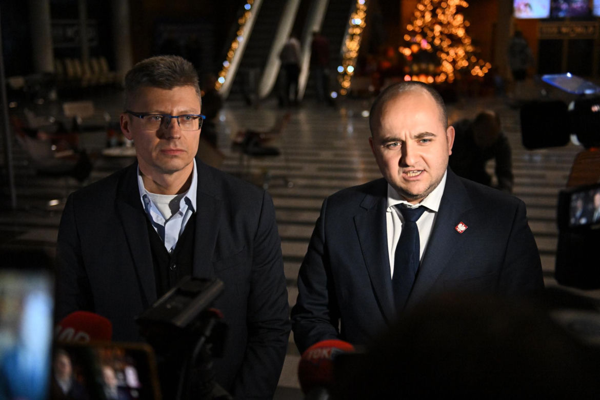 Tak protestują pod TVP 