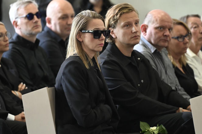 Politycy i dziennikarze na pogrzebie Andrzeja Morozowskiego