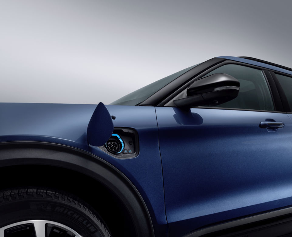 Nowy Ford Explorer Plug-In Hybrid (2020)