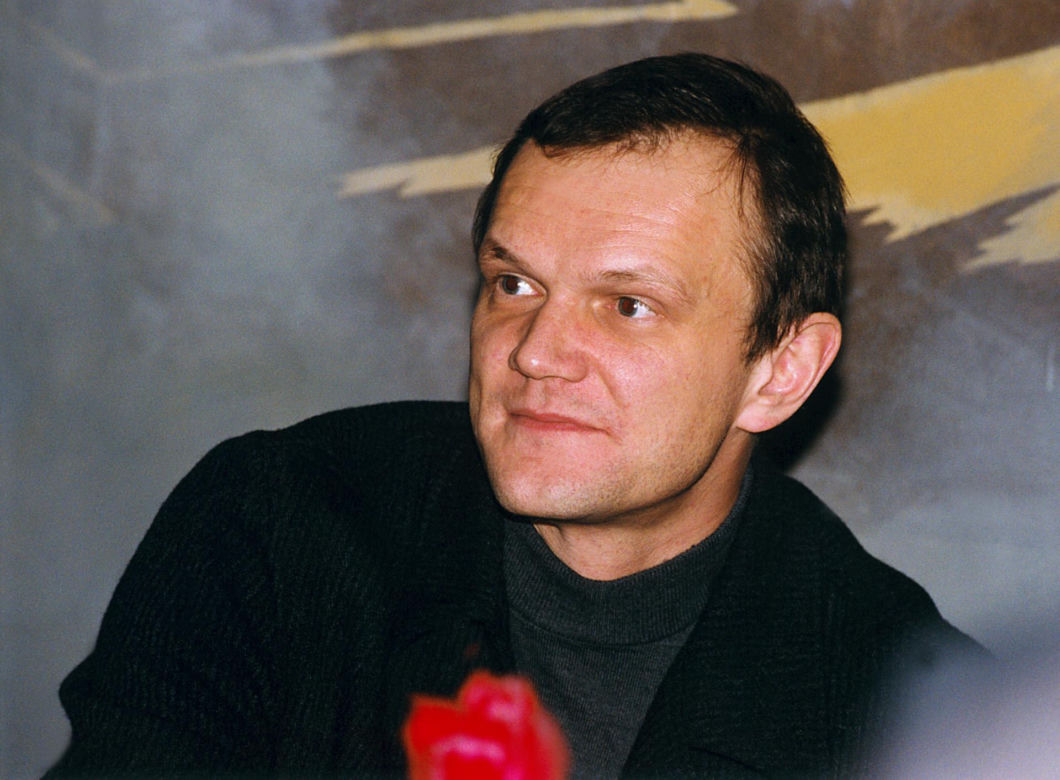 Cezary Pazura kiedyś i dziś. Tak na przestrzeni lat zmieniał się odtwórca roli Jurka Kilera