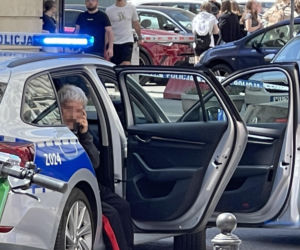 Tragedia w samym centrum Warszawy. Kobieta skoczyła z 9. piętra. Nie żyje