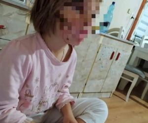 Wyrodna matka zgotowała Julce piekło. Latami wypalała jej kwasem rany na skórze!