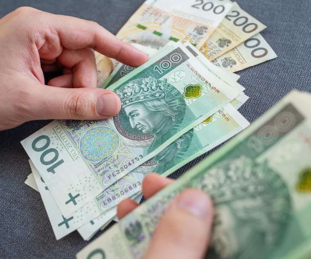 ZUS może zażądać zwrotu 300 zł. Wielu rodziców nie zna tej ważnej zasady