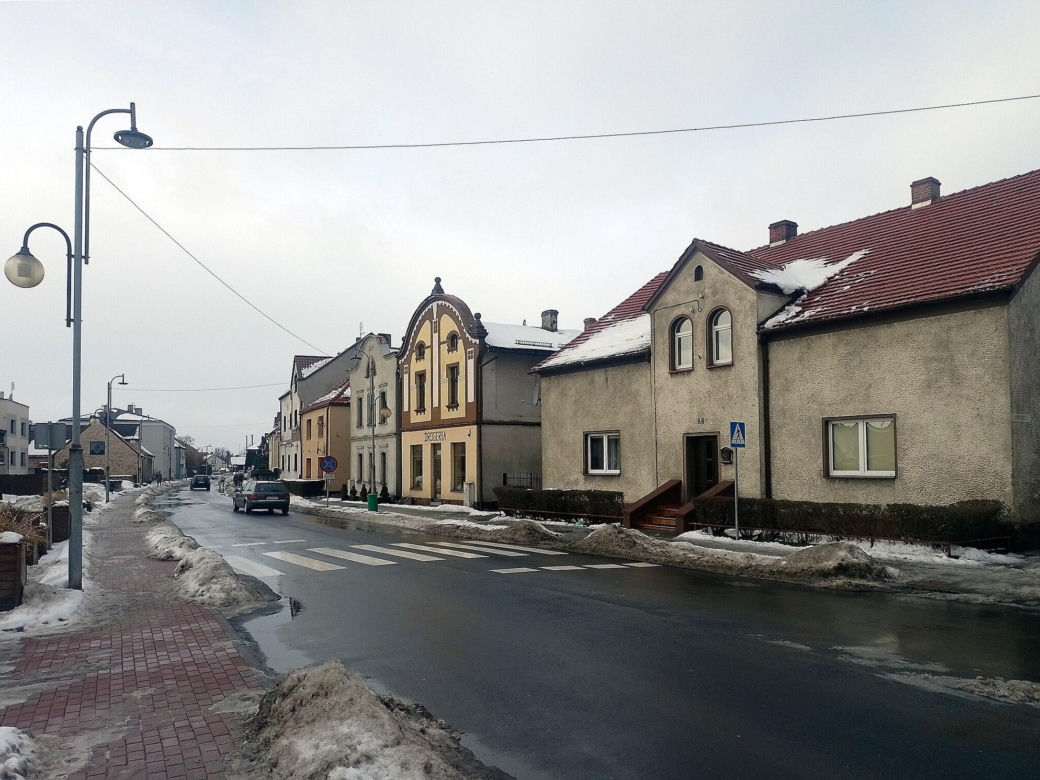 To jedno z najpiękniejszych miast na Śląsku. Produkowano w nim części do samolotów, a w PRL-u było wsią