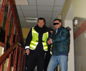 To on wjechał w przystanek i ranił pięć osób.