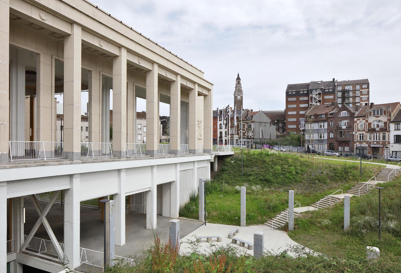 Renowacja i przebudowa Palais des Expositions w Charleroi w Belgii