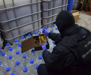 Dobrzyniewo Duże. 500 litrów nielegalnego bimbru i nielegalna bimbrownia