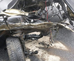 Potworny wypadek pod Płockiem! Volvo 18-latka zderzyło się czołowo z tirem i busem. DK 60 zablokowana [ZDJĘCIA]