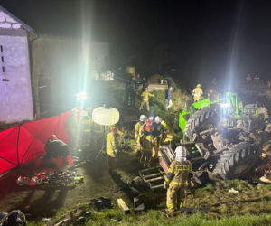 Ciągnik stoczył się z wału, dwie osoby nie żyją! Tragedia nad Wisłą