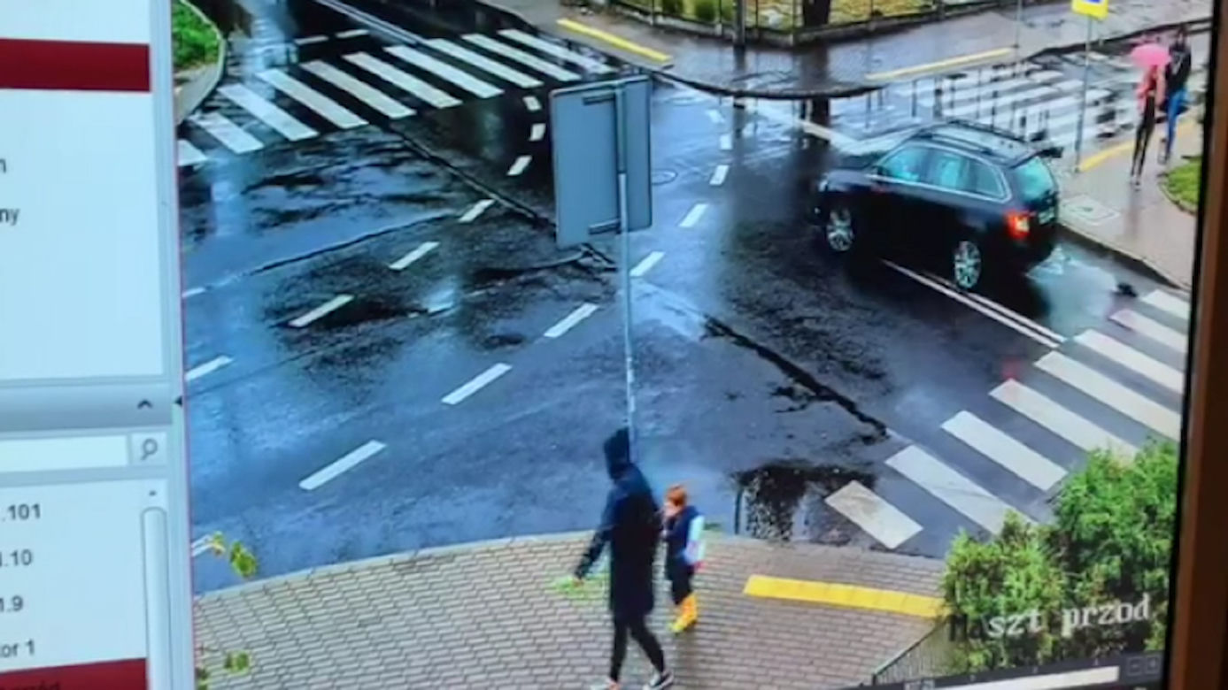 Bydgoska "drogówka" na straży dzieci i młodzieży! Bezpieczeństwo przede wszystkim