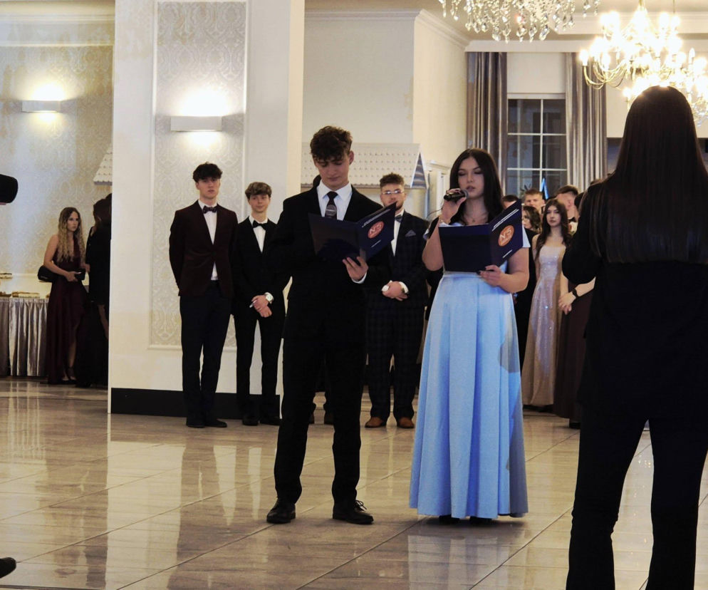 Studniówka uczniów siedleckiej Budowlanki