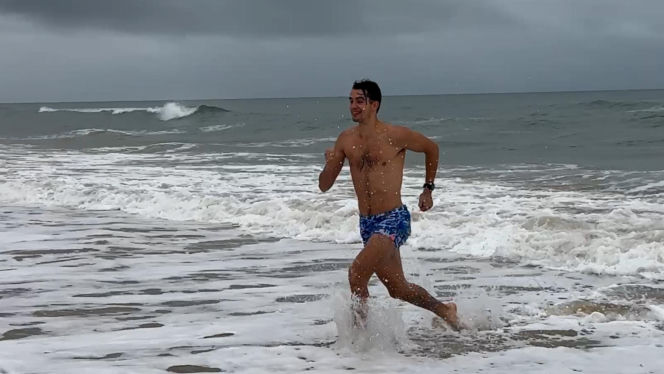 Natalia Bukowiecka i spółka w wodzie