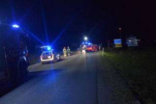 Kluszkowce: Szedł ciemną drogą, nagle potrącił go samochód. Zginął, bo nie miał odblasków?
