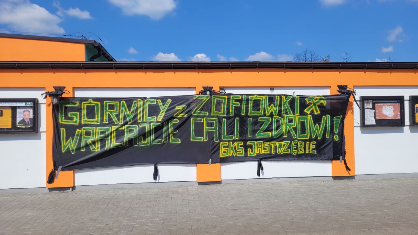 Wstrząs w kopalni Zofiówka. Ratownicy szukają górników
