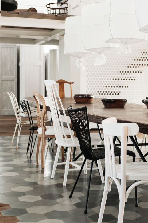  Klimatyczny loft: kafle w kształcie heksagonów