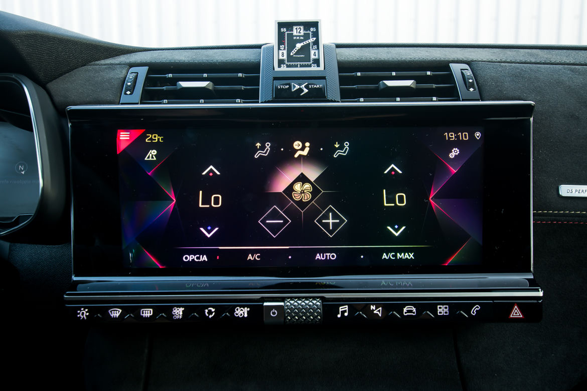 DS 7 Crossback Grand Chic 2.0 BlueHDI 177 KM AT