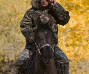 Putin bawi się w Rambo