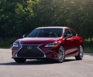 Lexus ES z napędem AWD
