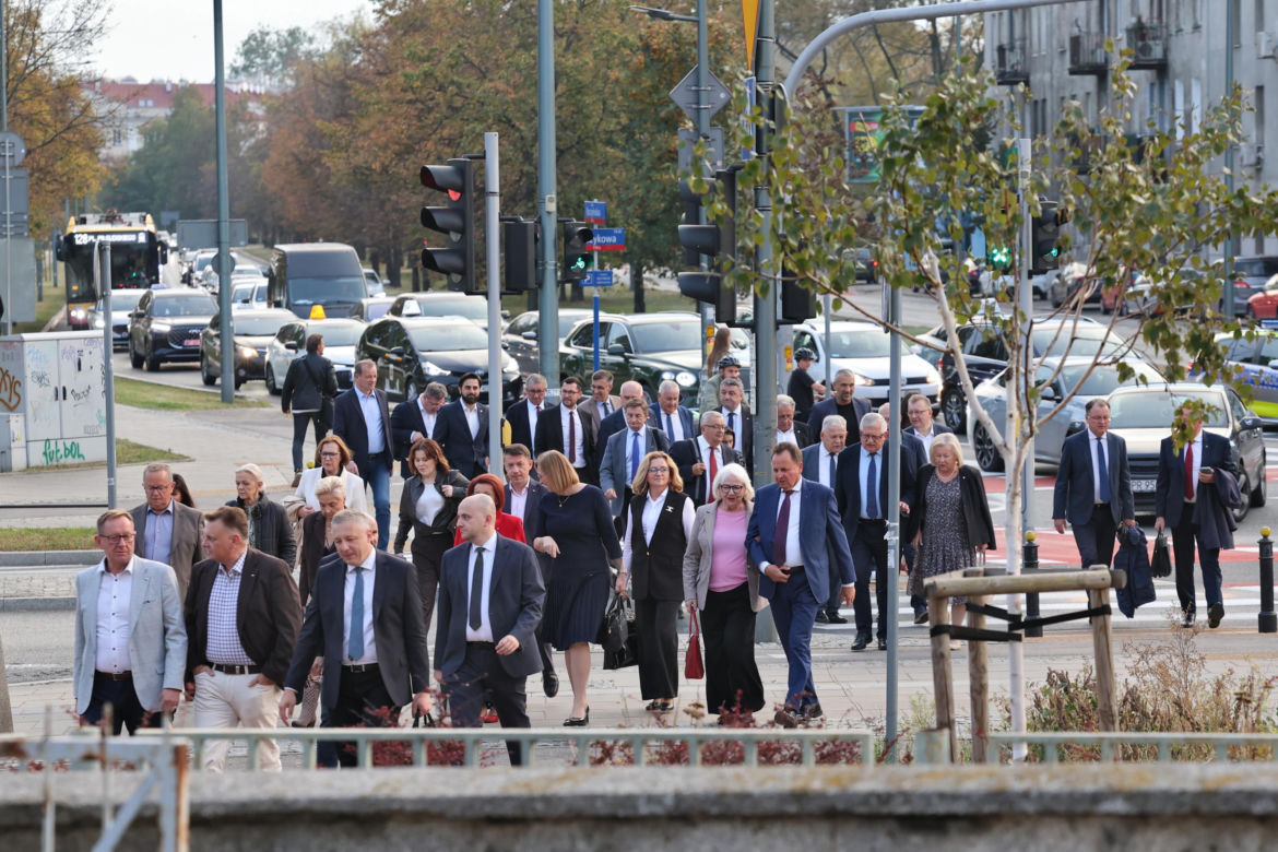 Spotkanie polityków PiS w siedzibie na ul.Nowogrodzkiej