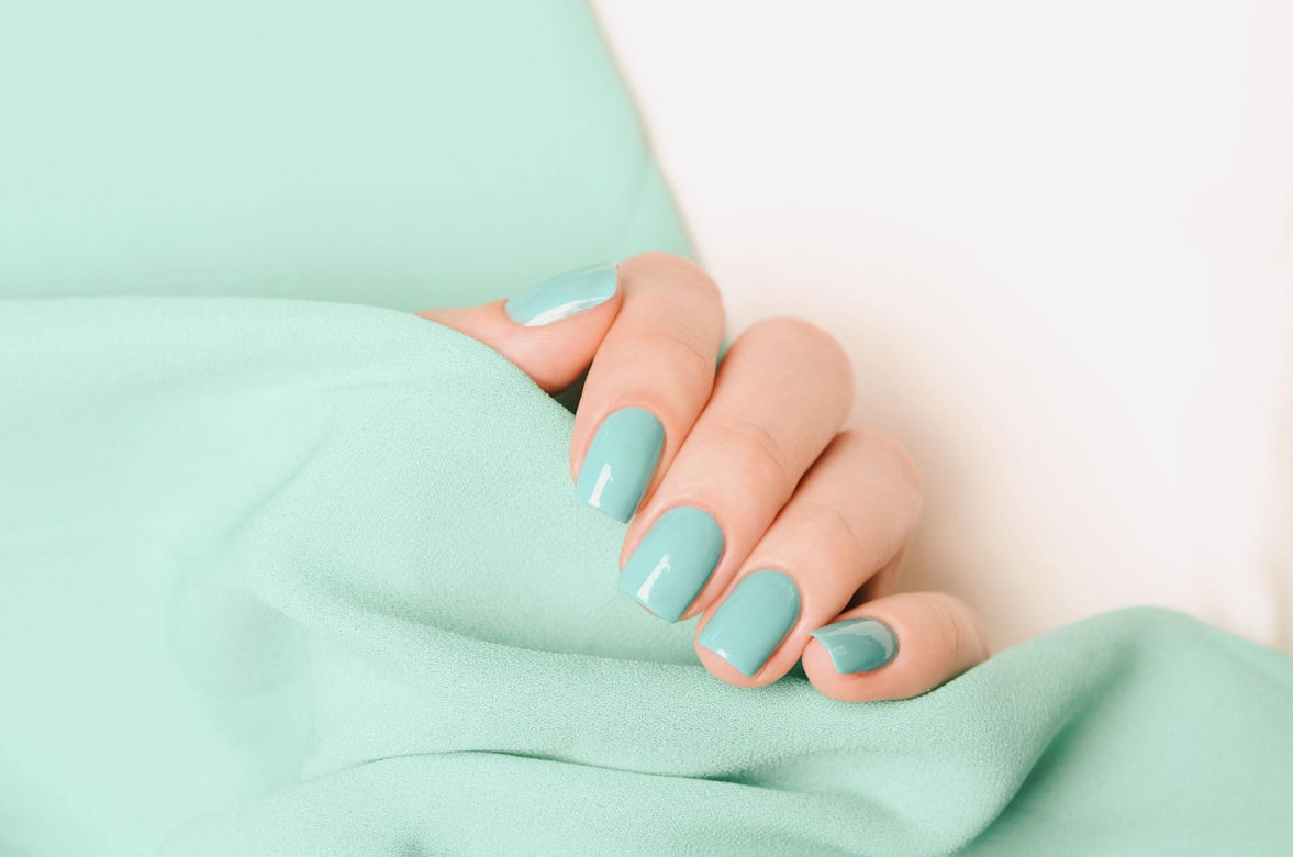 Manicure na wiosnę 2024