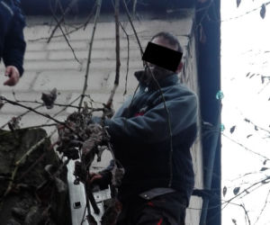 39 dni ukrywał się na dachu