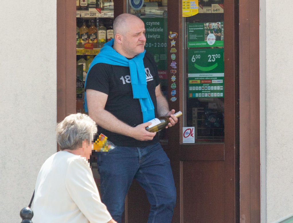 Paweł Kowal. Zabrał żonę na wino w szuwary