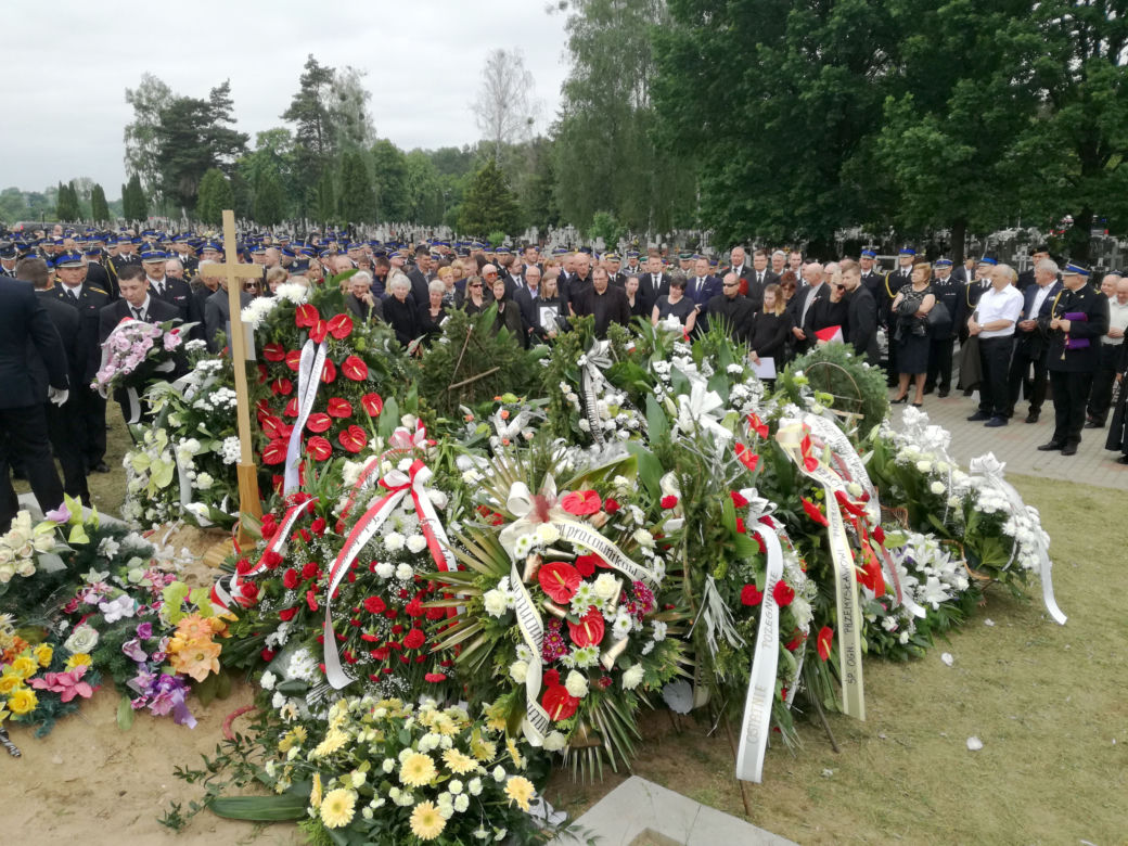 Białystok. Pogrzeb ogniomistrza Przemysława Piotrowskiego (+26 l.)