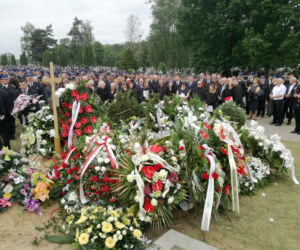 Białystok. Pogrzeb ogniomistrza Przemysława Piotrowskiego (+26 l.)