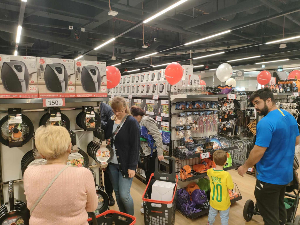 Wielkie otwarcie Woolworth w Galerii Łódzkiej! Już na początku pojawiło się wielu klientów