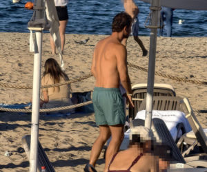 Mateusz Banasiuk na plaży w Sopocie. Tak wyglądał, gdy zrzucił koszulkę!