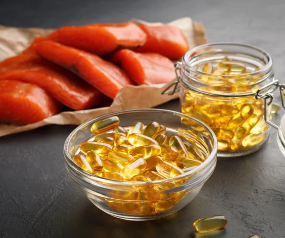 Tran czy kwasy omega-3. Co jest lepsze dla serca i poziomu cholesterolu?