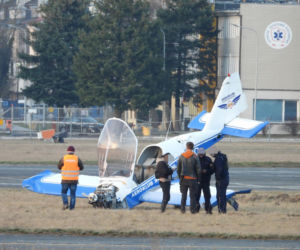 Samolot zarył w ziemię! Niebezpieczny incydent na warszawskim lotnisku
