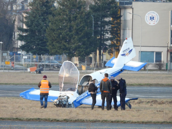 Samolot zarył w ziemię! Niebezpieczny incydent na warszawskim lotnisku