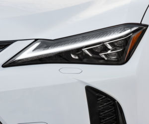 Lexus UX 250h E-Four F Sport
