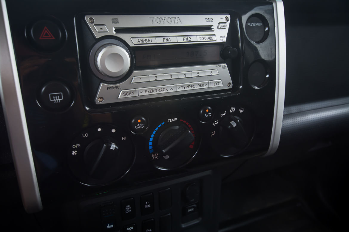 Toyota FJ Cruiser 4.0 V6 z instalacją CNG