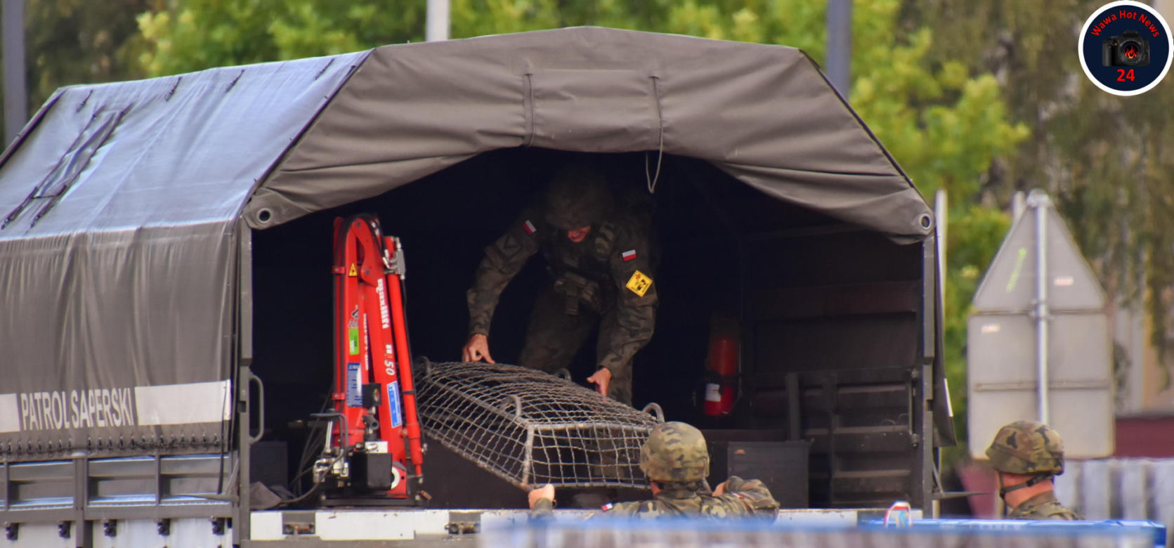 Wielka ewakuacja na Woli w Warszawie. Robotnicy znaleźli bombę