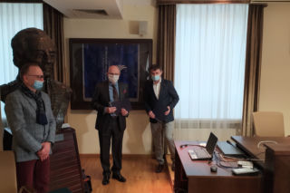 Formalności załatwione, można brać się do pracy. Jest umowa na budowę prosektorium [FOTO]